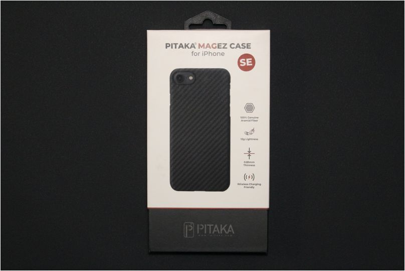 iPhone SE2(2020)用のPITAKA MagEZ Caseの外箱表