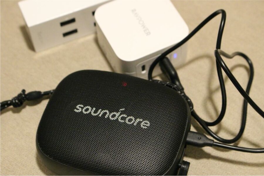 Anker SoundCore Icon MiniをMicroUSBで充電する
