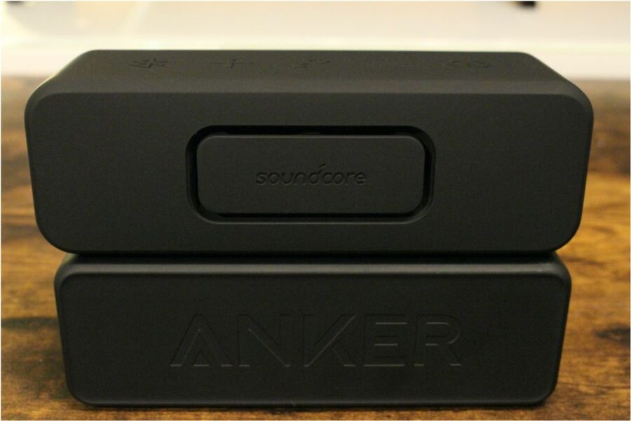 Anker SoundCore 3 VS Soundcore 2の外観比較背面