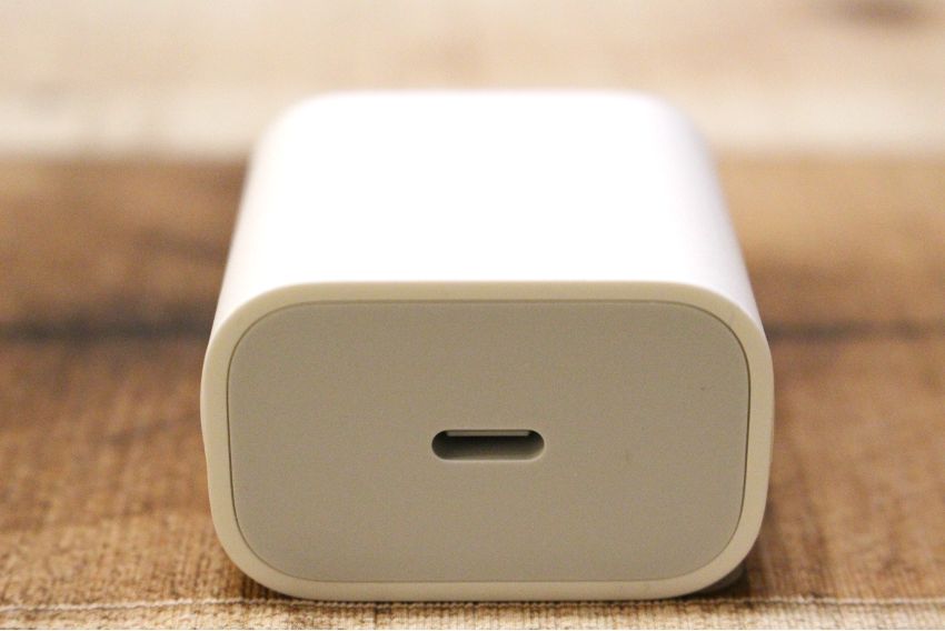 Apple純正 20W USB-C 充電器のUSB−Cポート部分