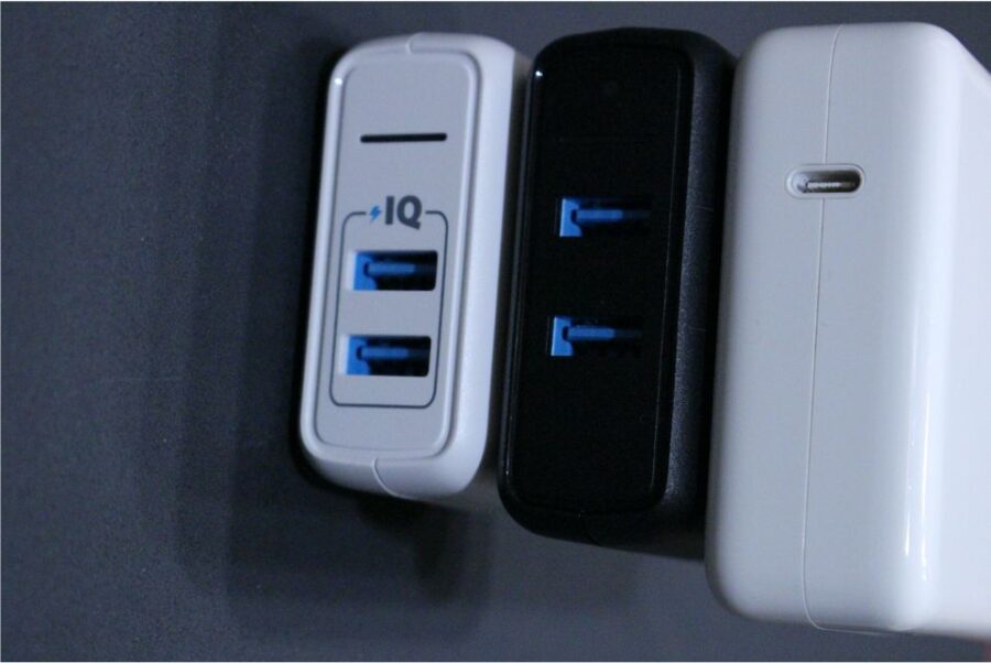 Anker PowerPort Speed2 他の充電器と比較3
