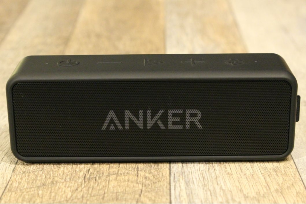 Anker SoundCore 2の表面