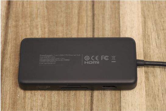 Anker PowerExpand+ 7-in-1 USB-C PD イーサネット ハブの背面アップ