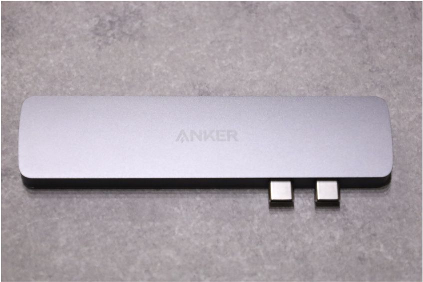 Anker PowerExpand Direct 7-in-2 USB-C PDの本体外観前面
